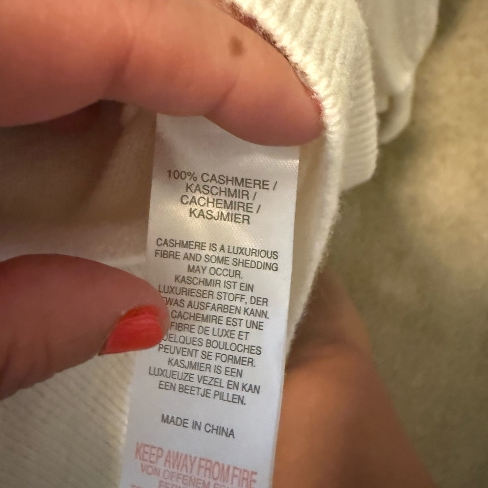 White Cashmere Sweater - Picture 4 of 5